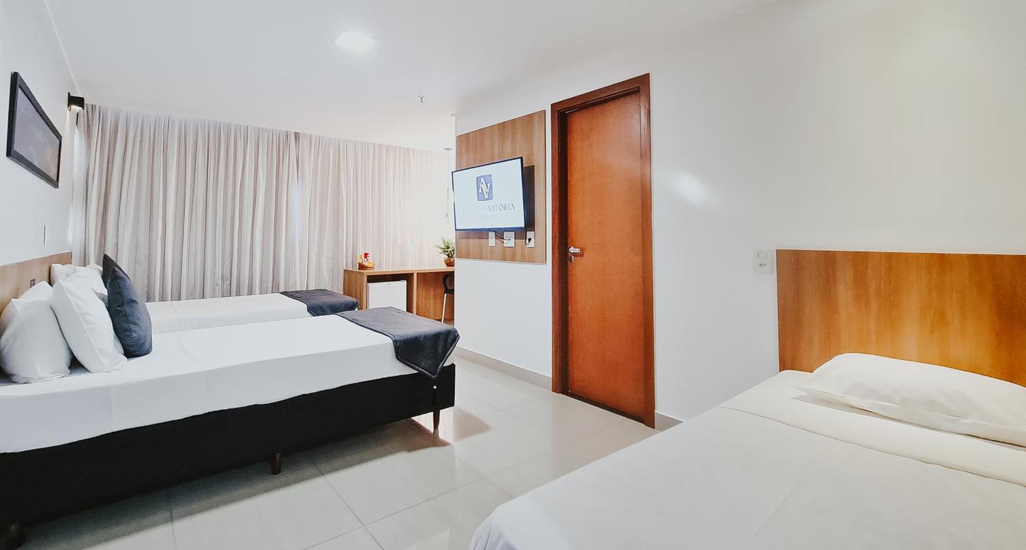 Alameda Vitoria Hotel Buitenkant foto