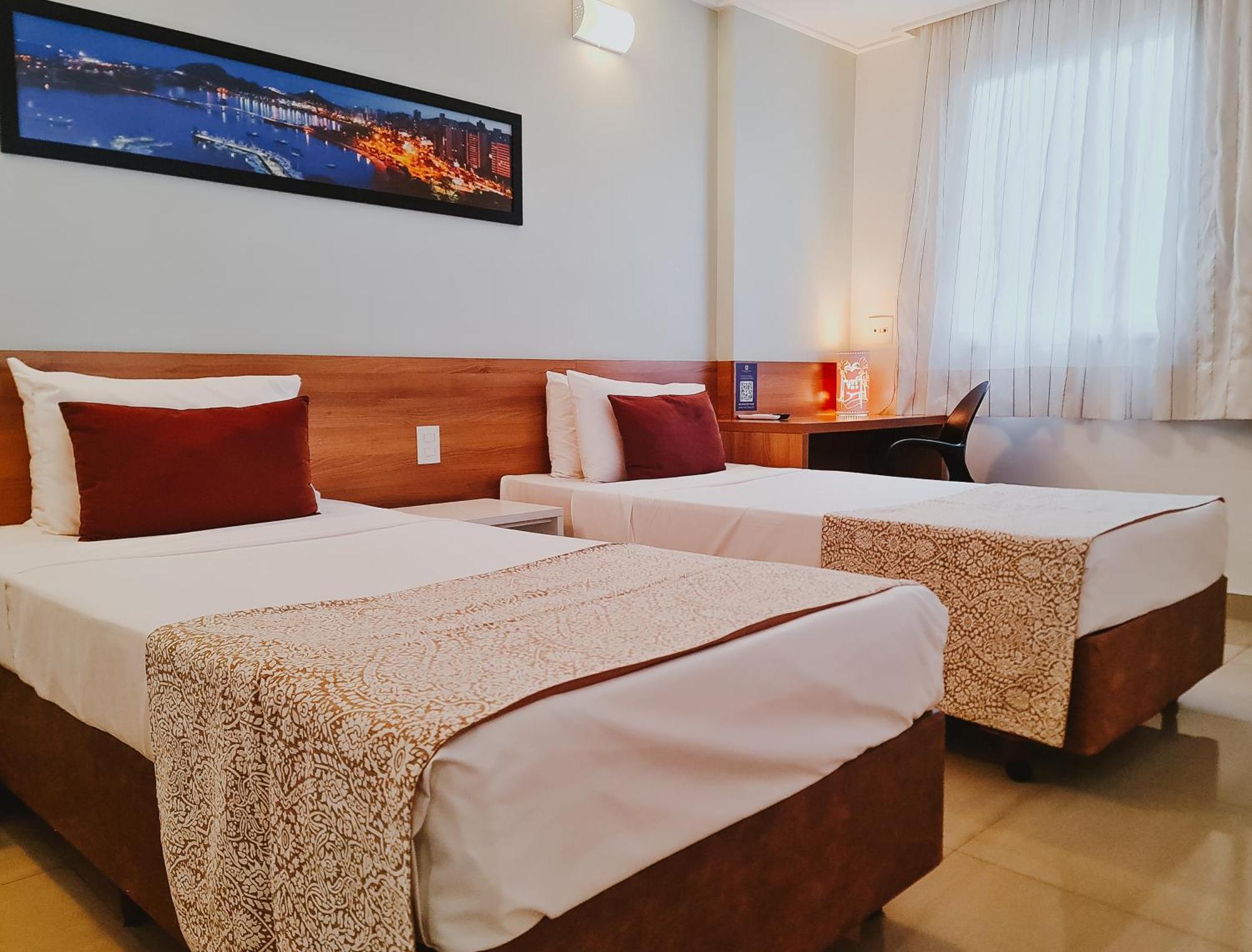 Alameda Vitoria Hotel Buitenkant foto